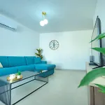 Spacious, Bright & Modern 3 Bedrooms, Balcony Apic1-1 Appartamento