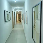 Appartamento Spacious, Bright & Modern 3 Bedrooms, Balcony Apic1-1 *