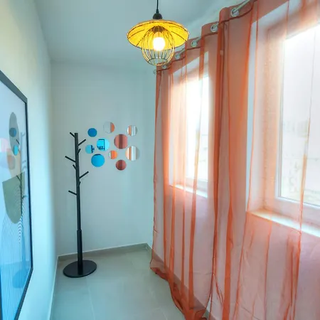 Spacious, Bright & Modern 3 Bedrooms, Balcony Apic1-1 Msida