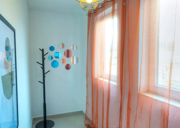 Spacious, Bright & Modern 3 Bedrooms, Balcony Apic1-1 Msida