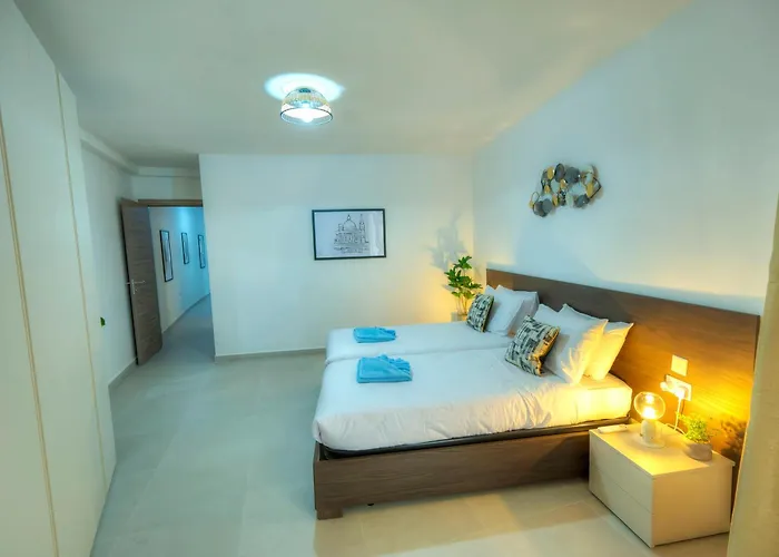 Apartament Spacious, Bright & Modern 3 Bedrooms, Balcony Apic1-1 Msida